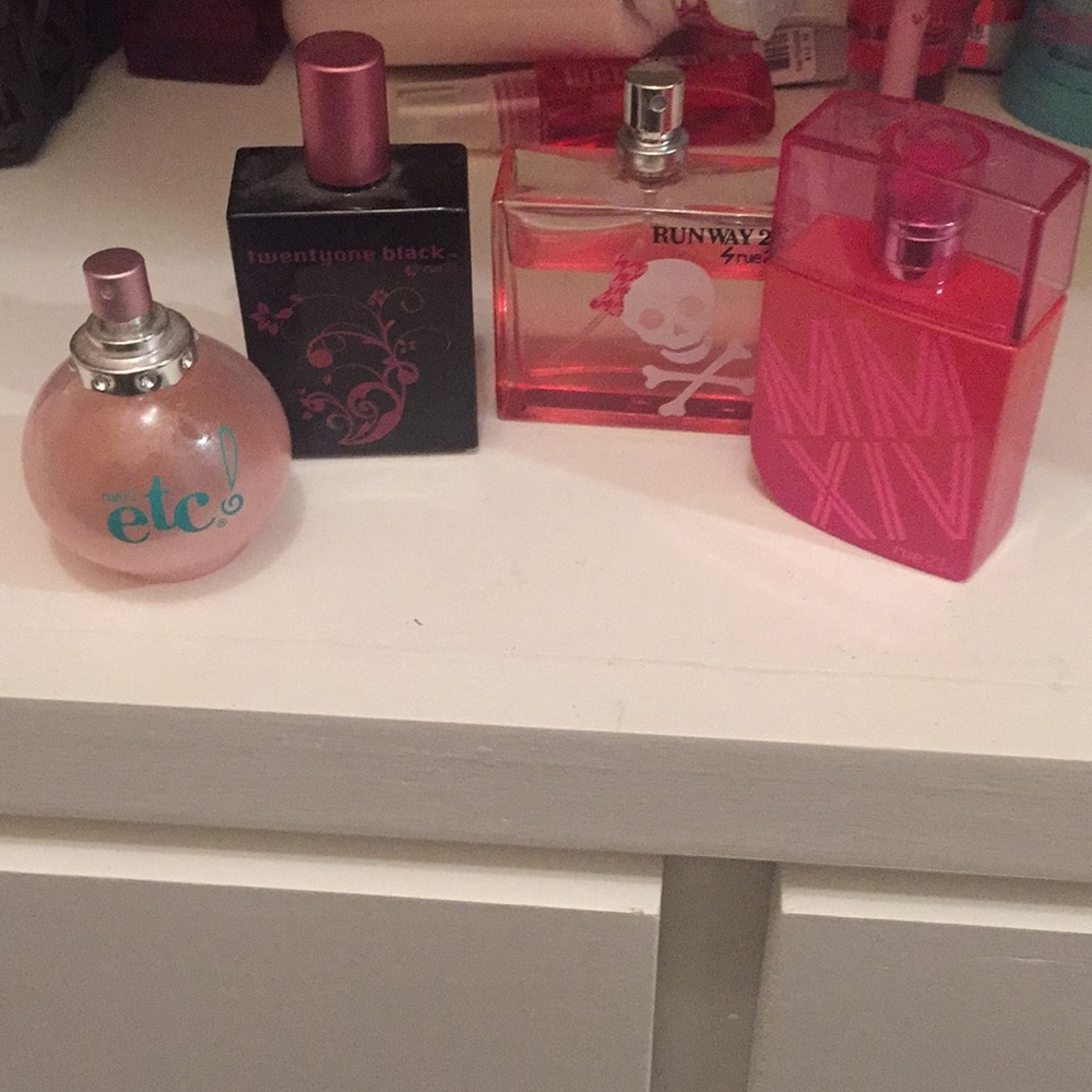 Rue 21 PERFUME BUNDLE